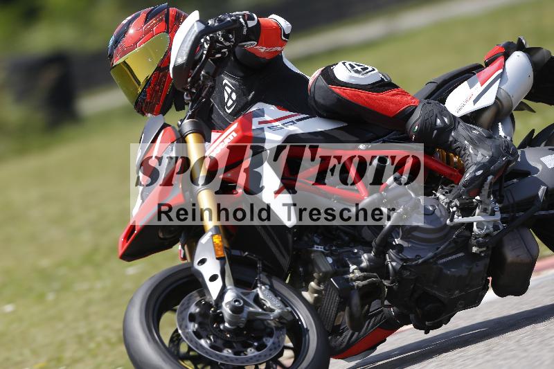 /27 12.06.2025 Ducati Schweiz Trackday Warmup  ADR/gruen-vert/22